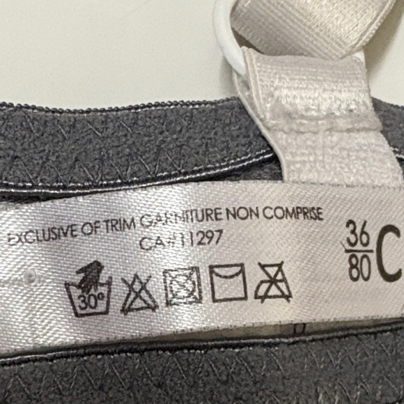 La vie en rose Gray Polka Dot Lace Bra, 36C - Picture 5 of 9